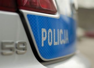 Połasili się na stary żeliwny piec. Wpadli na gorącym uczynku