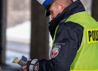 Kierowca szkolnego busa prowadził pod wpływem alkoholu