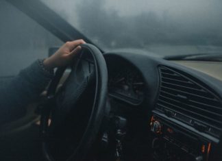 Mimo sądowego zakazu wsiadł za kółko. Wpadł na Obrzeżnej Zachodniej