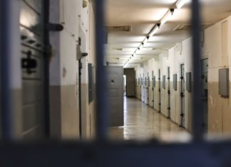 Prawie 3 lata migał się od więzienia. Teraz spędzi w nim 4,5 roku