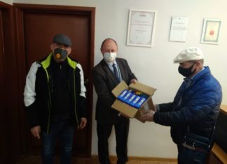 Odwiedzili z prezentami miejską lecznicę