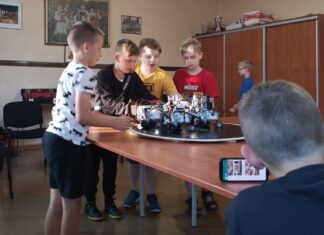Trwają zapisy na zajęcia z robotami