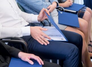 Urząd marszałkowski przyzna stypendia najzdolniejszym uczniom. Jeszcze można się zgłosić