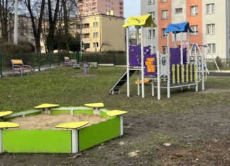 „Wyspa radości” czeka na dzieci i wiosnę