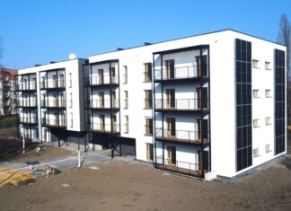 Do demonstratora wprowadzają się już nowi lokatorzy