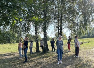 Lasoterapia dla seniorów. Warsztaty w parku Zamkowym