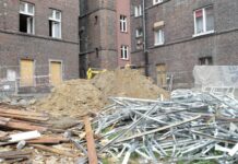 Trwają prace przy Bytomskiej 27a. Budynek przejdzie ogromną metamorfozę.