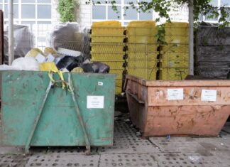 Mimo kolejnych podwyżek opłat za wywóz odpadów, Mysłowice z własnego budżetu tylko w ostatnim roku musiały dopłacić około 7,5 mln złotych.