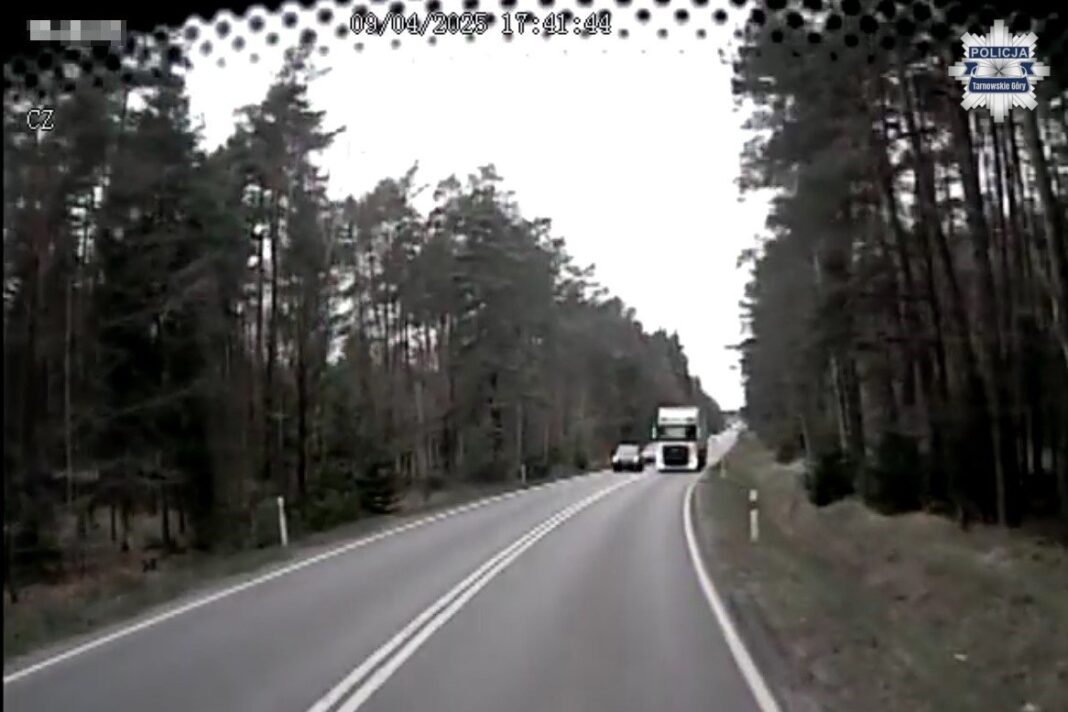 ciężarówka wyprzedzanie
