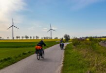 Torby do bikepackingu – jak wybrać odpowiednie akcesoria na rowerową wyprawę?