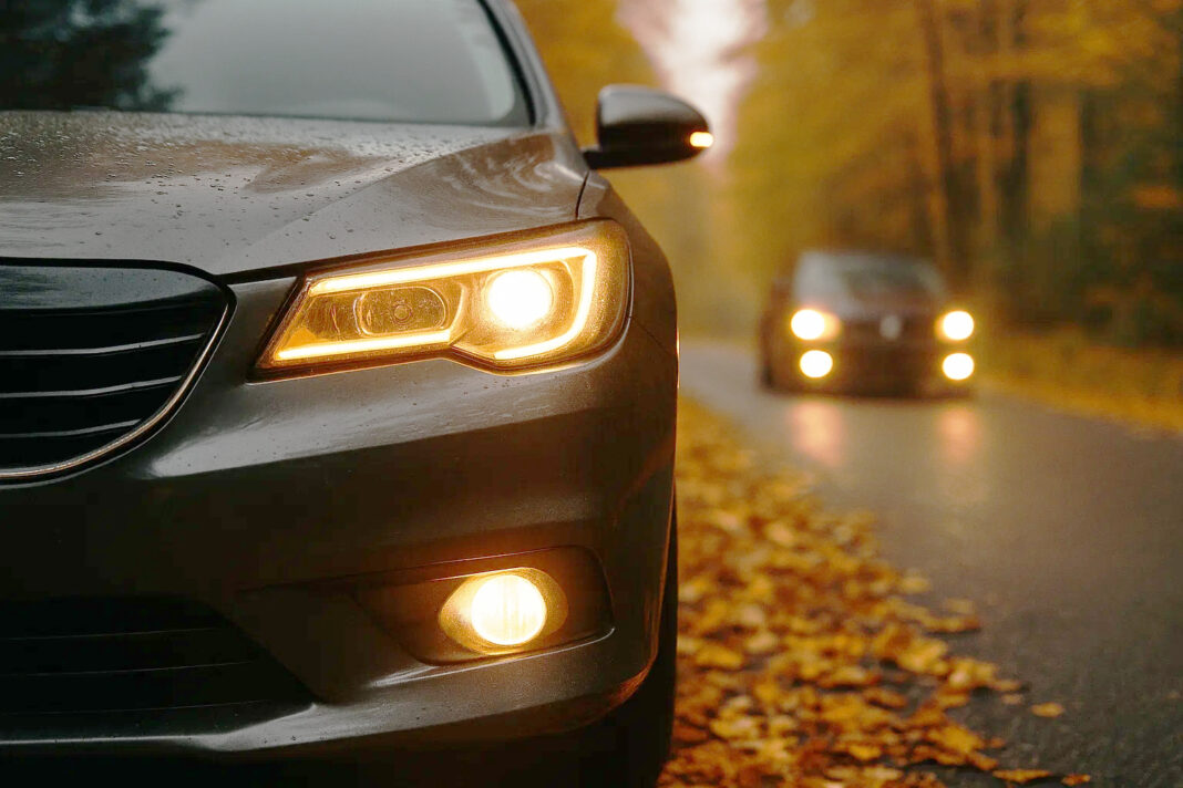 task_01k8ak0rzbfg5v915k664w8kbq_1761292194_img_1