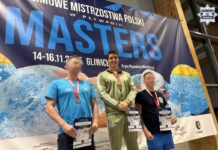 Policjant z Mysłowic z kolejnymi medalami na mistrzostwach pływackich