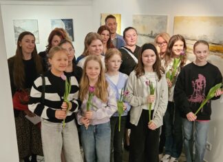 „Ślady Wyobraźni” – artystyczny dialog uczniów i nauczycieli