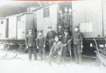 Wagonownia stacji Mysłowice i miejscowi kolejarze. fot. MMM