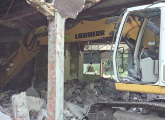 Koniec pewnej epoki. Miejsce związane z Myslovitz znika z krajobrazu