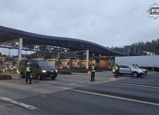 Nietrzeźwy poranek na A4. Dwóch kierowców straciło prawa jazdy